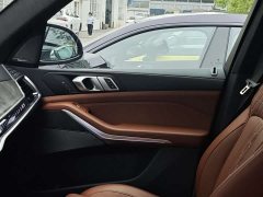 BMW X7 2023 xDrive40i Exclusive M Sports Package - фото 3