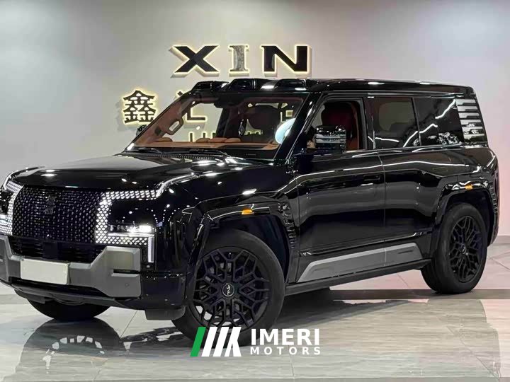 Yangwang Looking up at U8 2023 Deluxe Edition - автомобиль из Китая