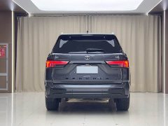 Lynk & Co Sequoia 3.5T Platinum Edition - фото 20