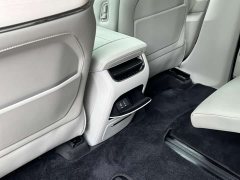 Volvo EM90 2025 Ultra six-seater - фото 11