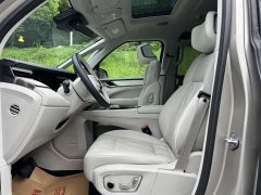 Volvo EM90 2025 Ultra six-seater - фото 7
