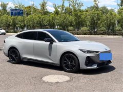 Changan UNI-V 1.5T premium - фото 4