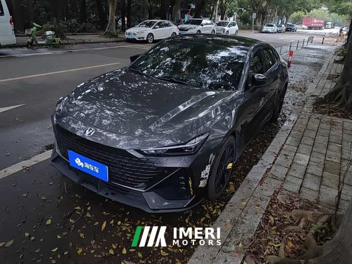 Changan UNI-V 1.5T premium - автомобиль из Китая