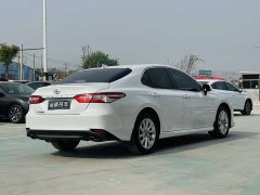 Toyota Camry 2.0GVP Leading Edition - фото 19
