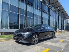 Mercedes-Benz EQE 500 4MATIC Luxury Edition - фото 1