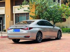 Lexus ES 2022 300h Premium Edition - фото 7