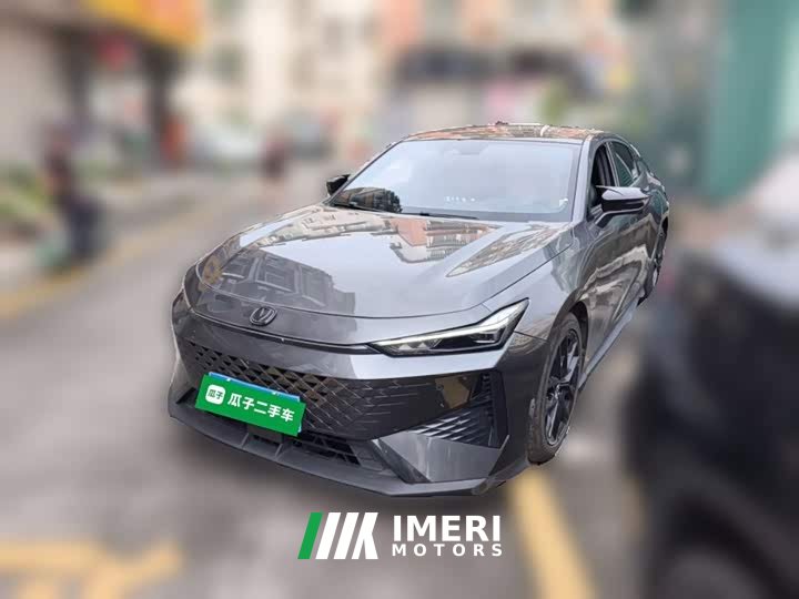 Changan UNI-V 1.5T premium - автомобиль из Китая