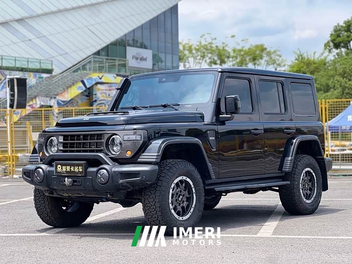 212 T01 2025 2.0T Changfeng - автомобиль из Китая