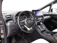 Lexus LM 2020 300h four-seat Royal Edition - фото 5