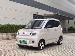 Wuling Hongguang MINIEV 2024 third generation 215km advanced version - фото 1