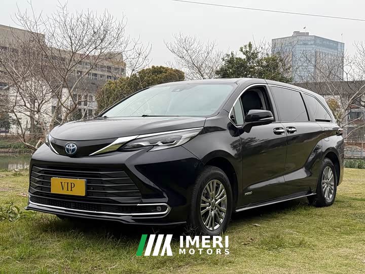 Cadillac SIENNA 2.5LPHEV Luxury Edition