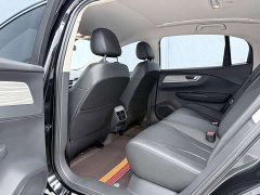 Hongqi E-QM5 2023 basic travel version - фото 7