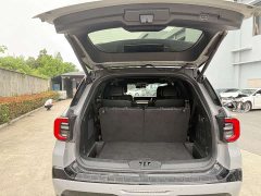 Ford Explorer 2.3T EcoBoost Kunlun Peak Edition 6 seats - фото 8