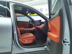 Hongqi HS6 PHEV 2026 220 four-wheel drive smart hybrid version - фото 8
