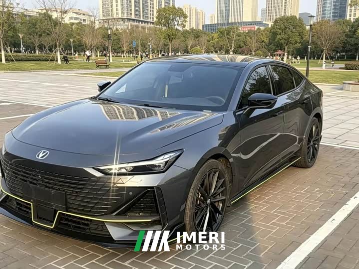 Changan UNI-V 1.5T sports version - автомобиль из Китая