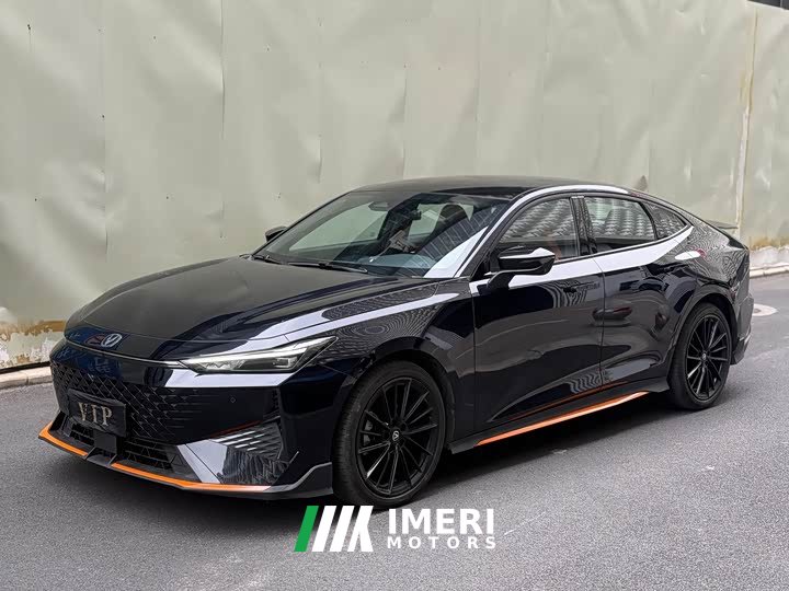 Changan UNI-V 1.5T noble sports - автомобиль из Китая
