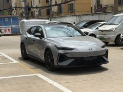 Changan UNI-V 1.5T 500Bar Premium Type - фото 3