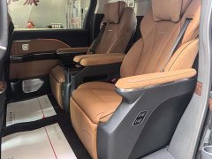 Hongqi HQ9 PHEV 2.0T four-wheel drive luxury version - фото 6