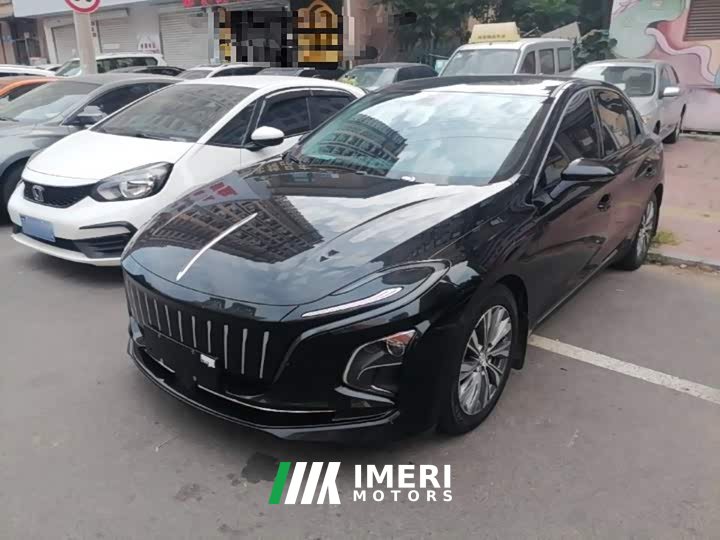 Hongqi E-QM5 620km PLUS - автомобиль из Китая