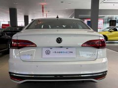 Volkswagen Bora 200TSI DSG Yue Xing Navigation Edition - фото 6