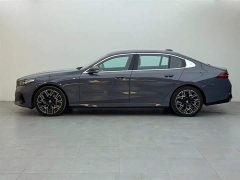 BMW 5 Series 530Li Exclusive M Sports Package - фото 3