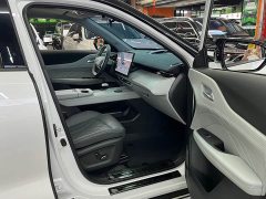 Changan UNI-Z New Energy 2024 Blue Whale Smart iDD 125km Beyond Type - фото 18
