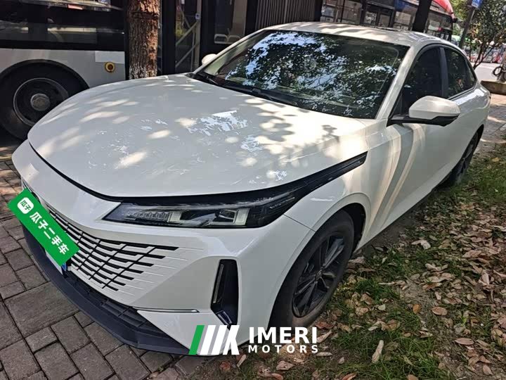 Changan Yida Blue Whale NE 1.5T GDI DCT Exclusive Type - автомобиль из Китая