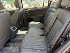 Volkswagen Tiguan L 2023 330TSI automatic two-wheel drive R-Line version - фото 5