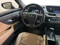 Lexus ES 2020 300h Premium Edition - фото 11
