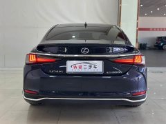 Lexus ES 2020 300h Premium Edition - фото 15