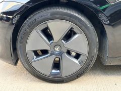 Tesla Model 3 2022 rear-wheel drive version - фото 9