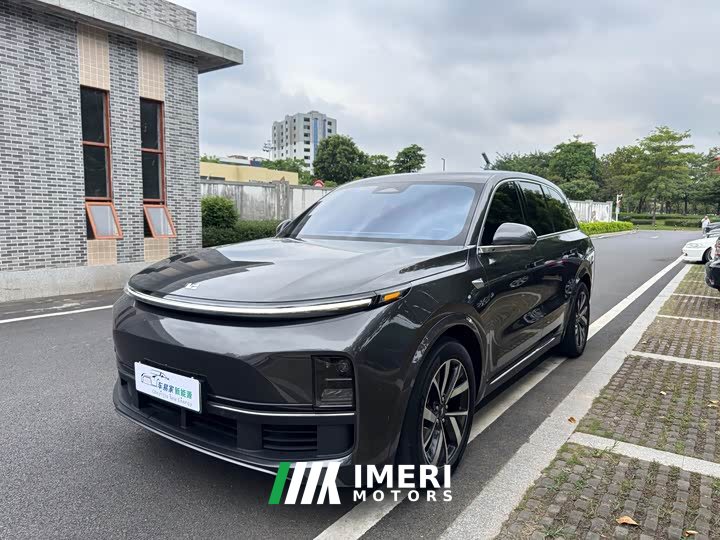 Li Auto Ideal L8 Pro - автомобиль из Китая