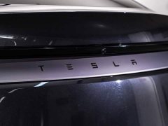 Tesla Model Y rear-wheel drive version - фото 14