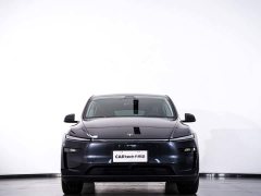 Tesla Model Y rear-wheel drive version - фото 3