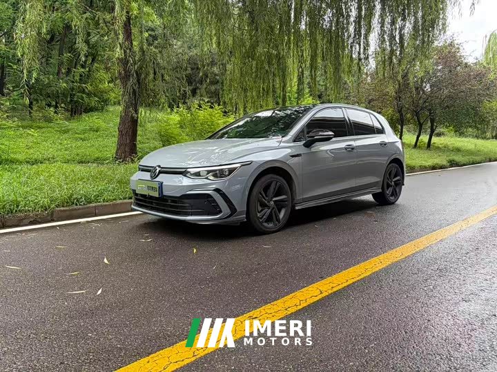 Volkswagen Golf 2021 280TSI DSG R-Line - автомобиль из Китая