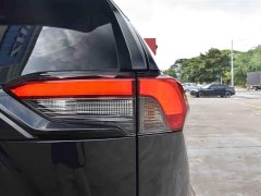 Toyota RAV4 Rongfang 2.0L CVT two-wheel drive fashion version - фото 18