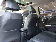Toyota RAV4 Rongfang 2.0L CVT two-wheel drive fashion version - фото 8