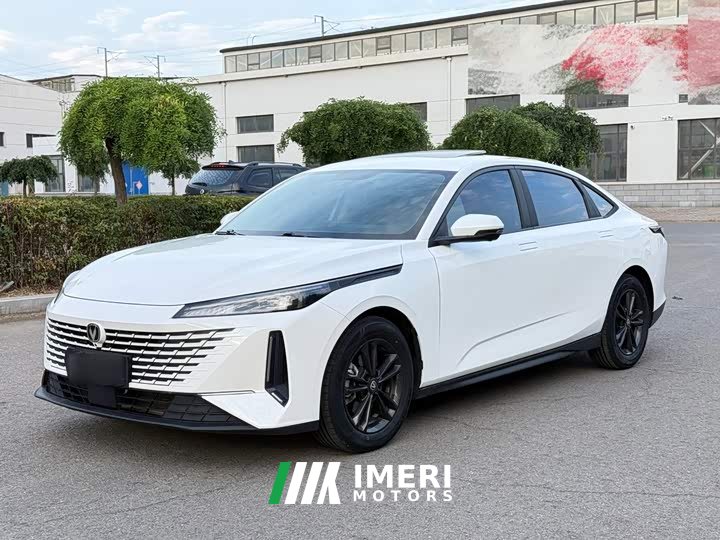 Changan Yida Blue Whale NE 1.5T GDI DCT Exclusive Type - автомобиль из Китая