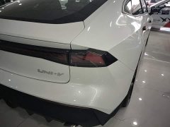 Changan UNI-V 2024 1.5T high-energy version - фото 8