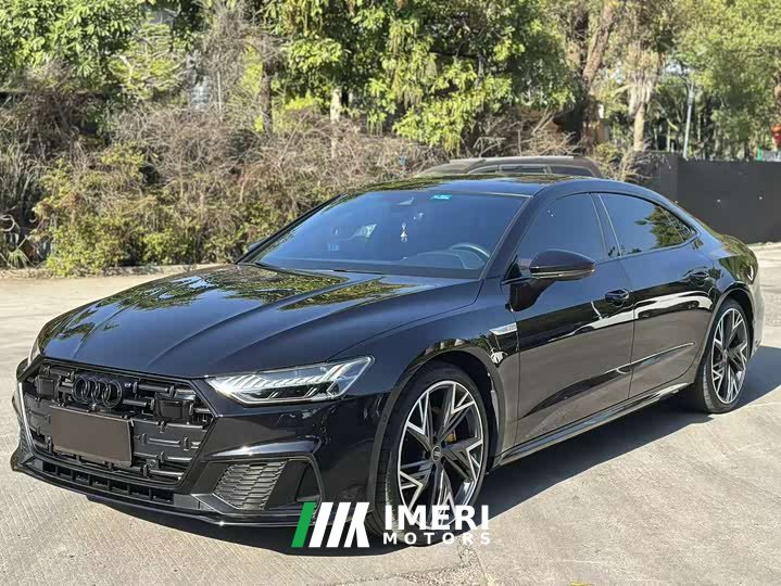 Audi A7L 45 TFSI quattro S-line Black Warrior Edition - автомобиль из Китая