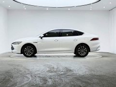 BYD Qin PLUS Honor Edition DM-i 55KM Leading Type - фото 5