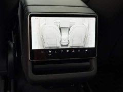 Tesla Model Y long-range all-wheel drive version - фото 16