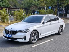 BMW 5 Series 530Li Leading Luxury Package - фото 1