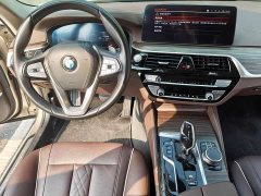 BMW 5 Series 530Li Leading Luxury Package - фото 7