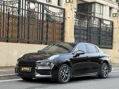 Lynk & Co 03 2.0TD Automatic Champion Edition - фото 1