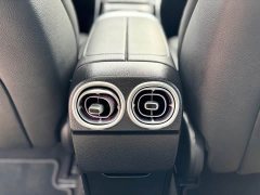 Mercedes-Benz C-Class New Energy C 350 eL - фото 17