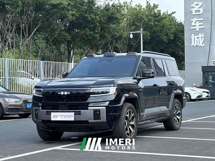 Fangchengbao Leopard 8 Zhiyong flagship version 7 seats - автомобиль из Китая