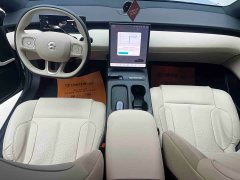 NIO ET5T 75kWh Touring - фото 6