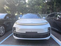 Li Auto Ideal L8 2023 Pro - фото 2