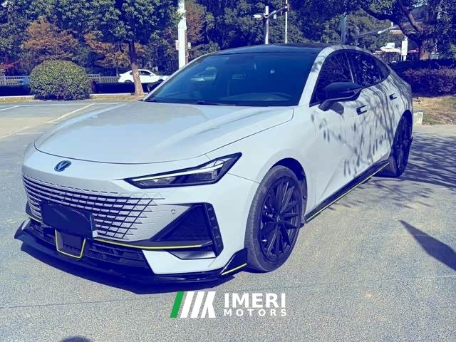 Changan UNI-V 2022 1.5T premium - автомобиль из Китая
